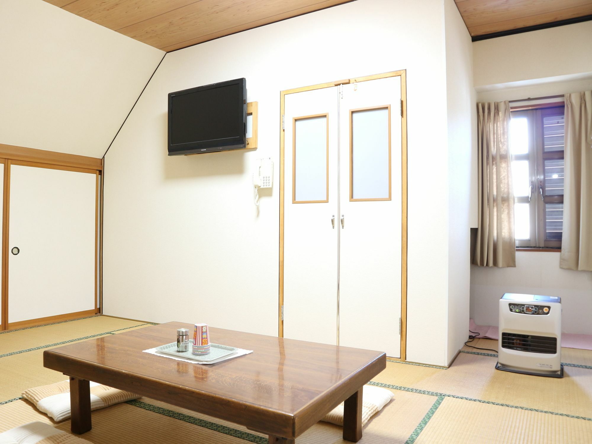 Petit Hotel P-Bow Хакуба Екстериор снимка